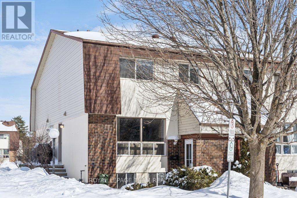 MLS® listing #29406078 for sale located at 109 - 15B FORESTER CRESCENT