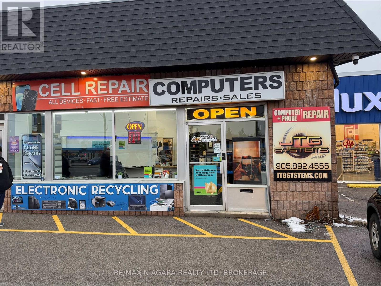 MLS® listing #29406528 for sale located at 577 NIAGARA STREET