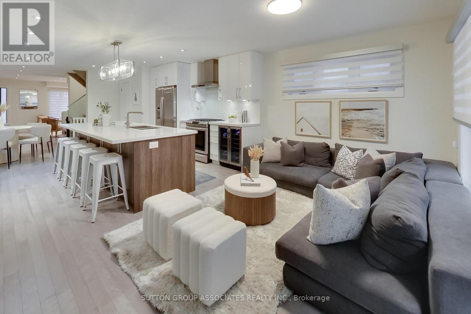 MLS® listing #29406598 for sale located at 284 ATLAS AVENUE