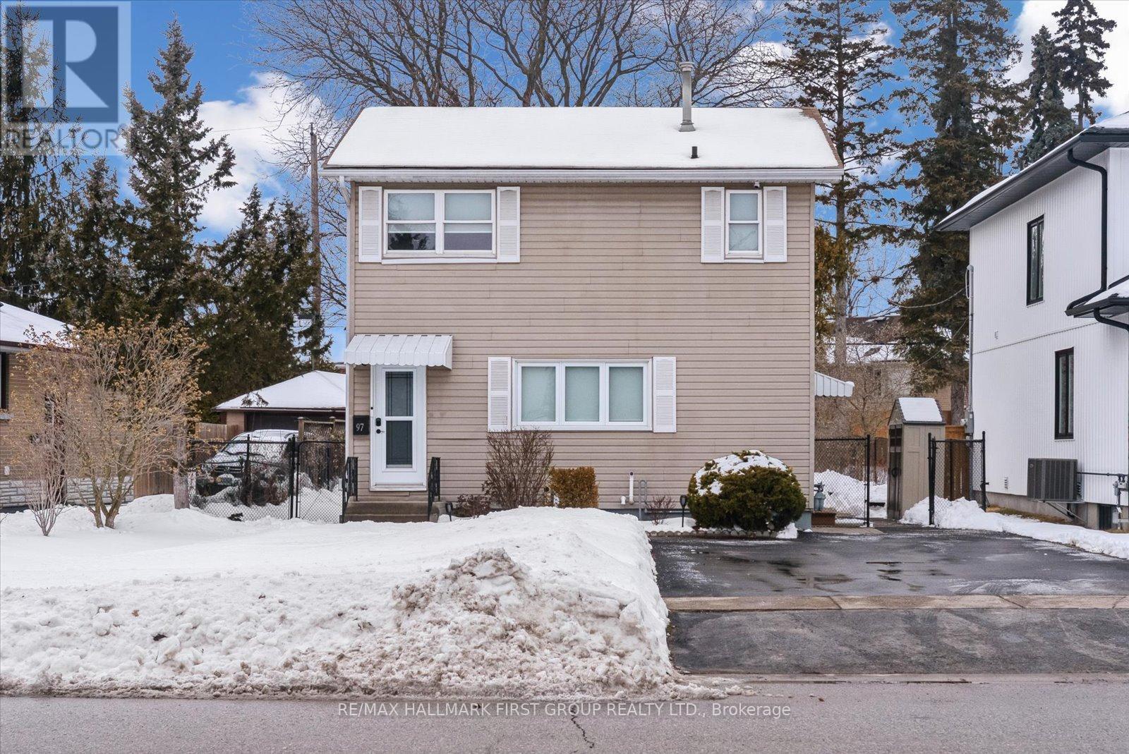 MLS® listing #29406996 for sale located at 97 KINGS CRESCENT