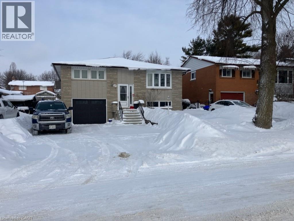 MLS® listing #29407747 for sale located at 212 HOLBORN Drive Unit# A