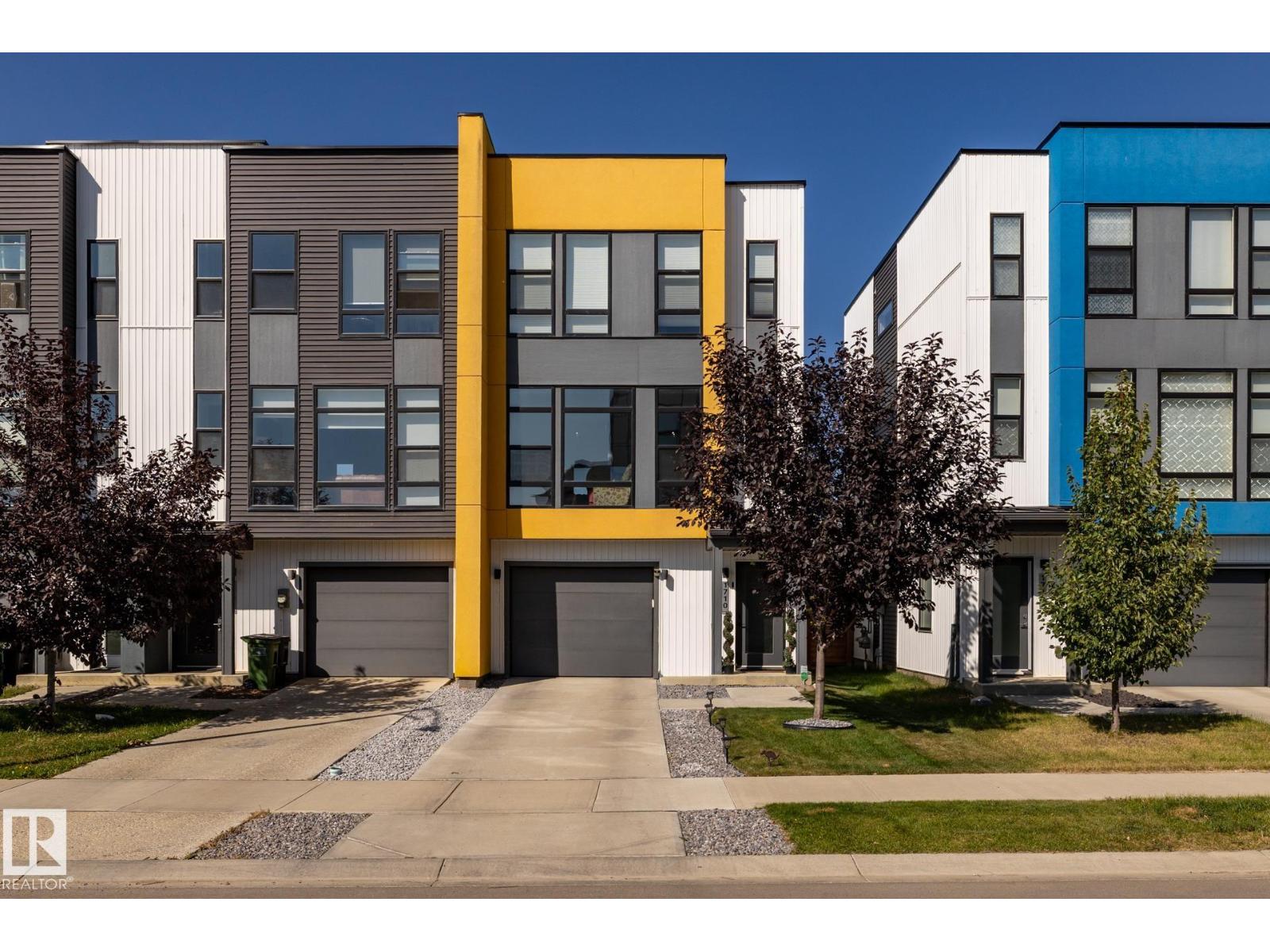 MLS® listing #29409943 for sale located at 1710 Keene Crescent. SW SW