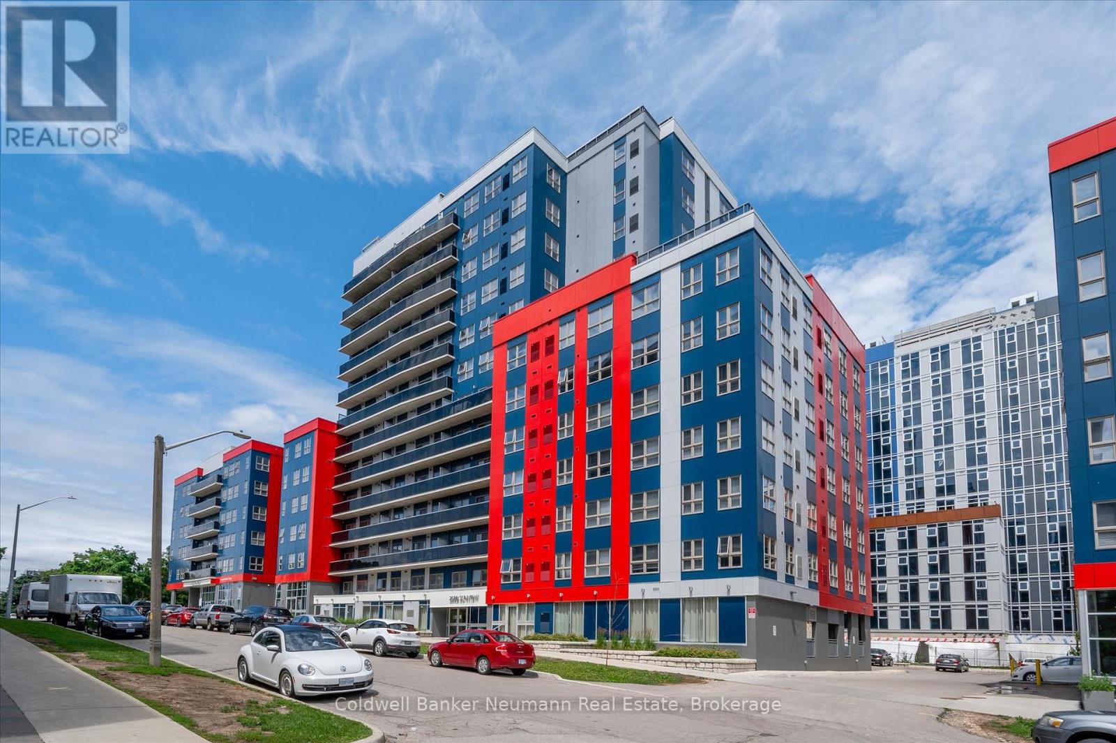 MLS® listing #29410185 for sale located at 227 - 258B SUNVIEW STREET