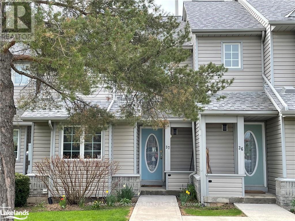 MLS® listing #29410226 for sale located at 37 - 162 SETTLERS WAY