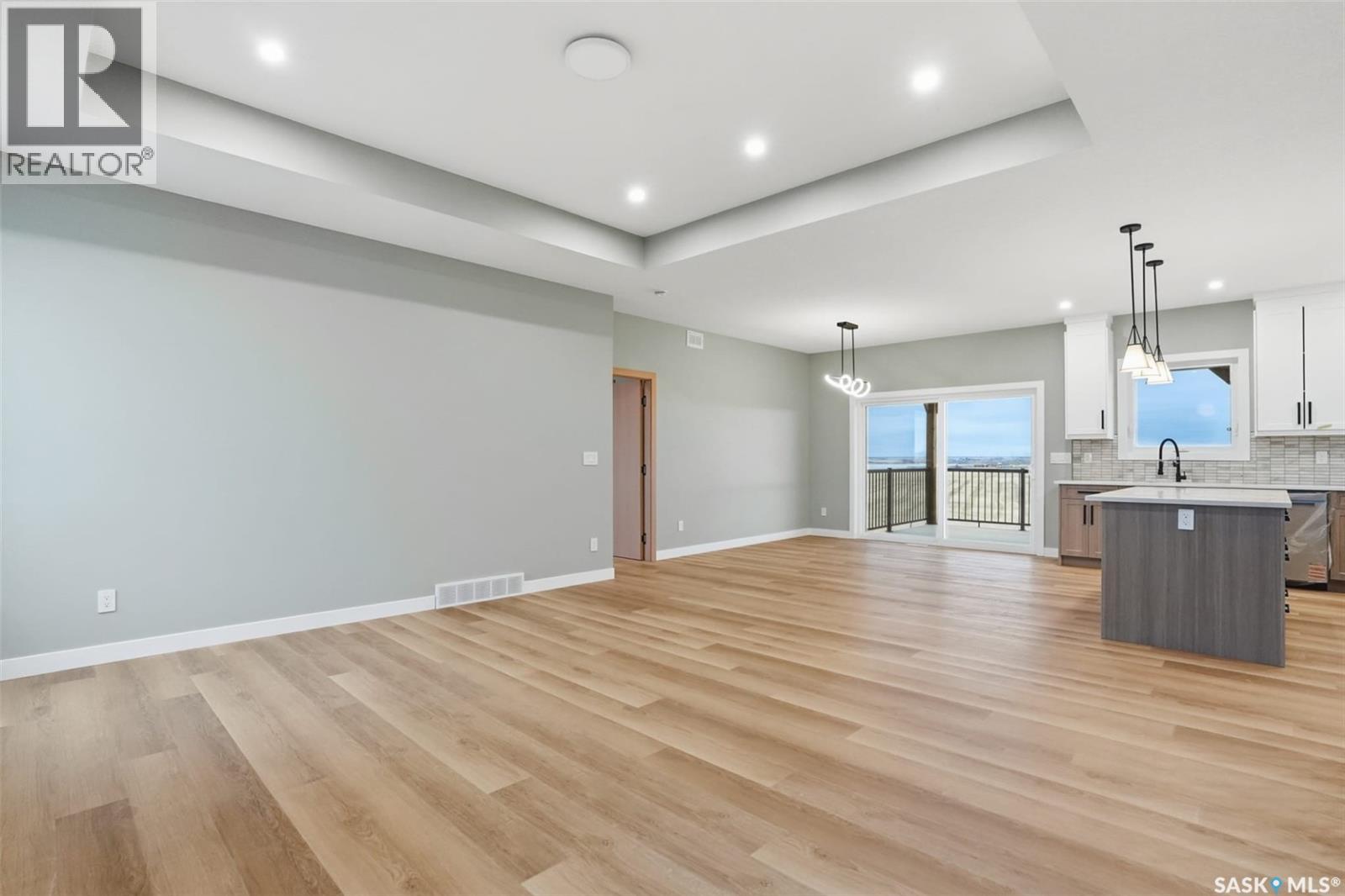 MLS® listing #29410976 for sale located at 8 Cardinal DRIVE