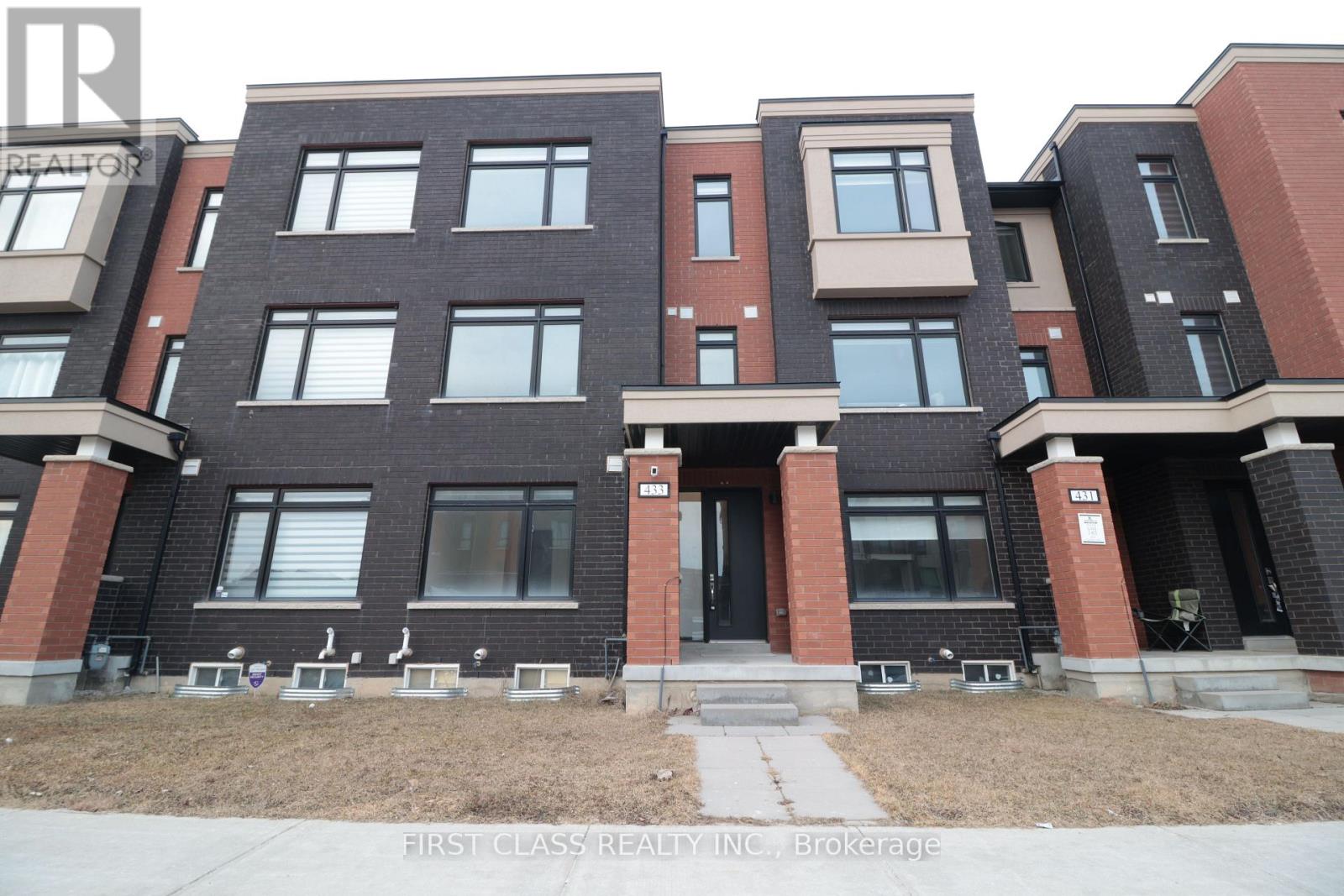 MLS® listing #29411553 for sale located at 433 VETERANS DRIVE