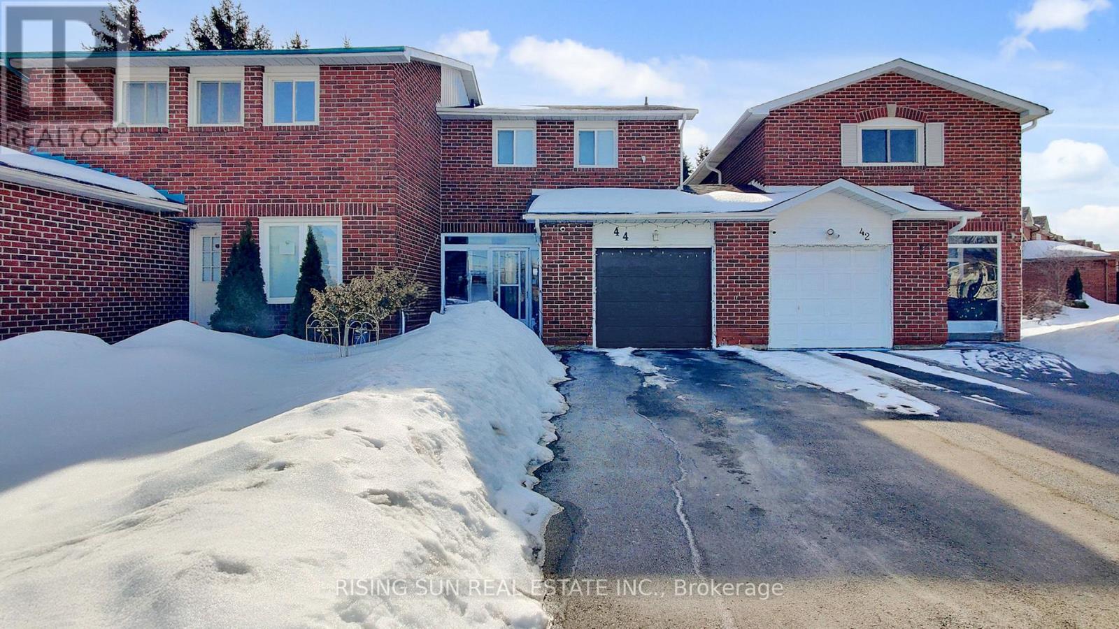 MLS® listing #29411801 for sale located at 44 WHITEHAVEN DRIVE