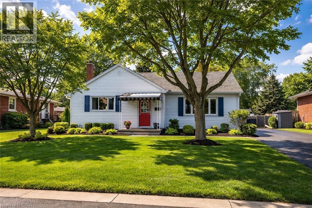 MLS® listing #29412002 for sale located at 168 FIFTH Avenue Unit# 1