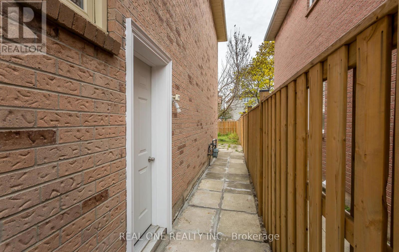 MLS® listing #29412880 for sale located at BASEMENT - 5070 RISING STAR COURT