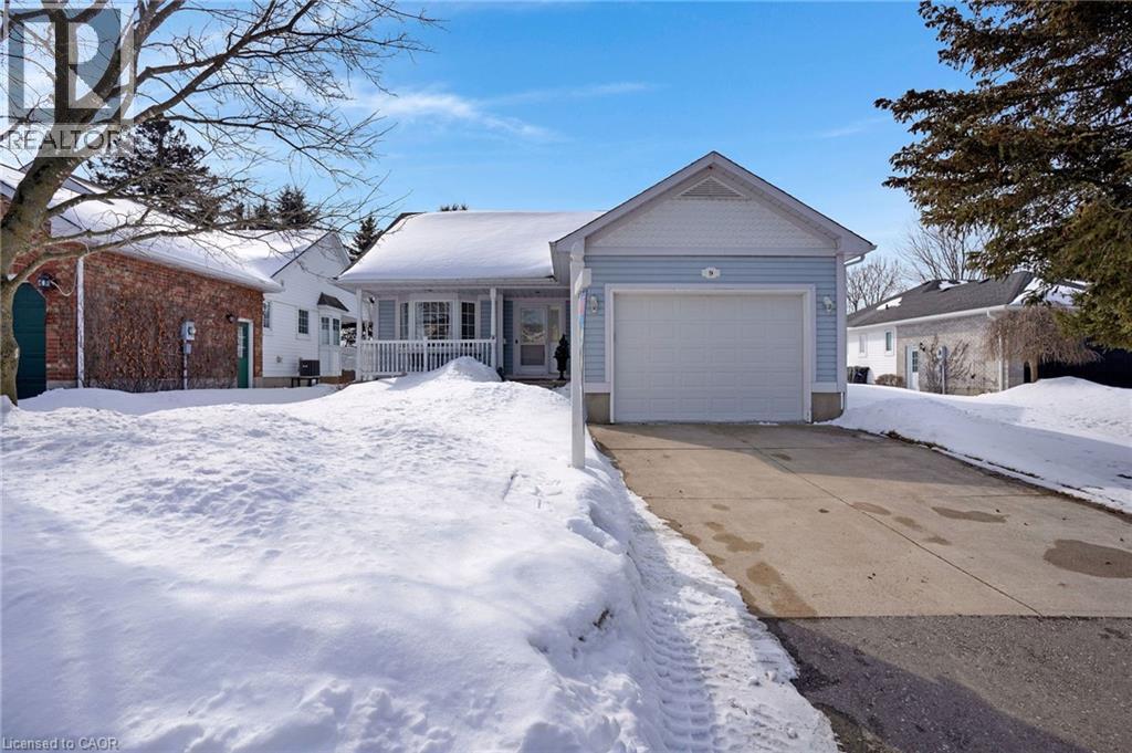 MLS® listing #29413201 for sale located at 9 LAKEFIELD Court Unit# 89