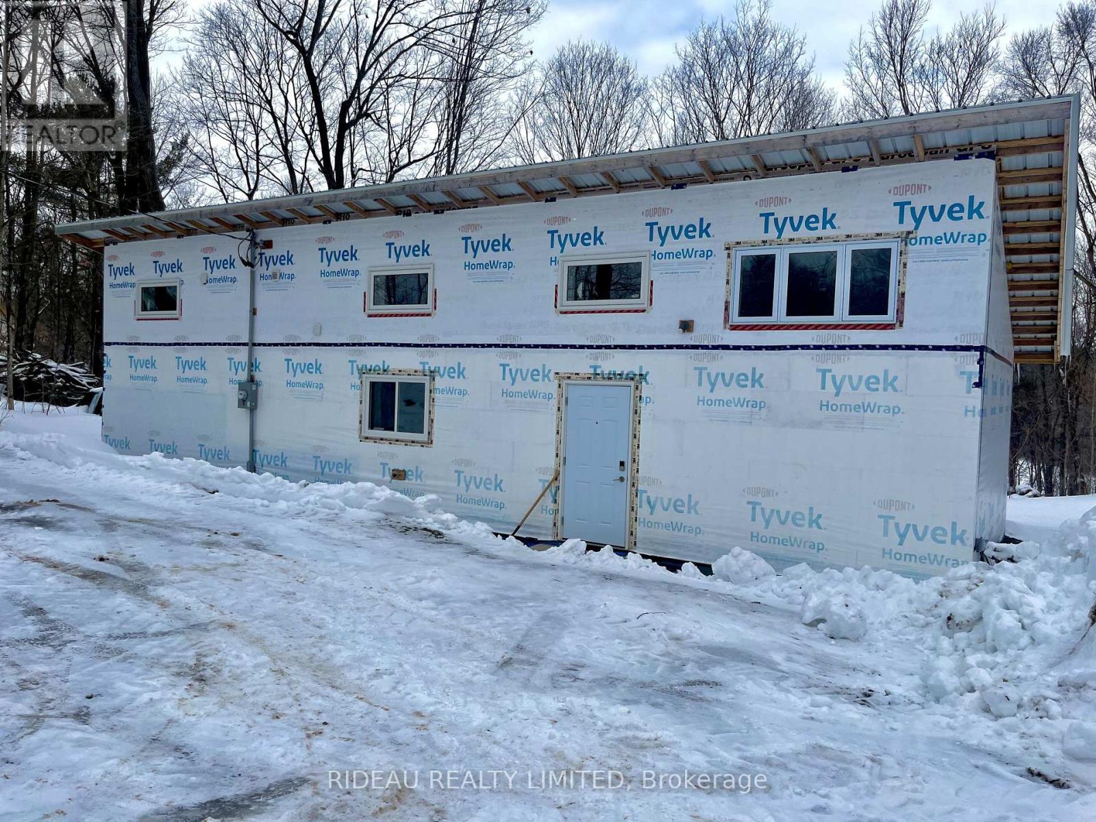 MLS® listing #29413908 for sale located at 24 BRIAR HILL ROAD