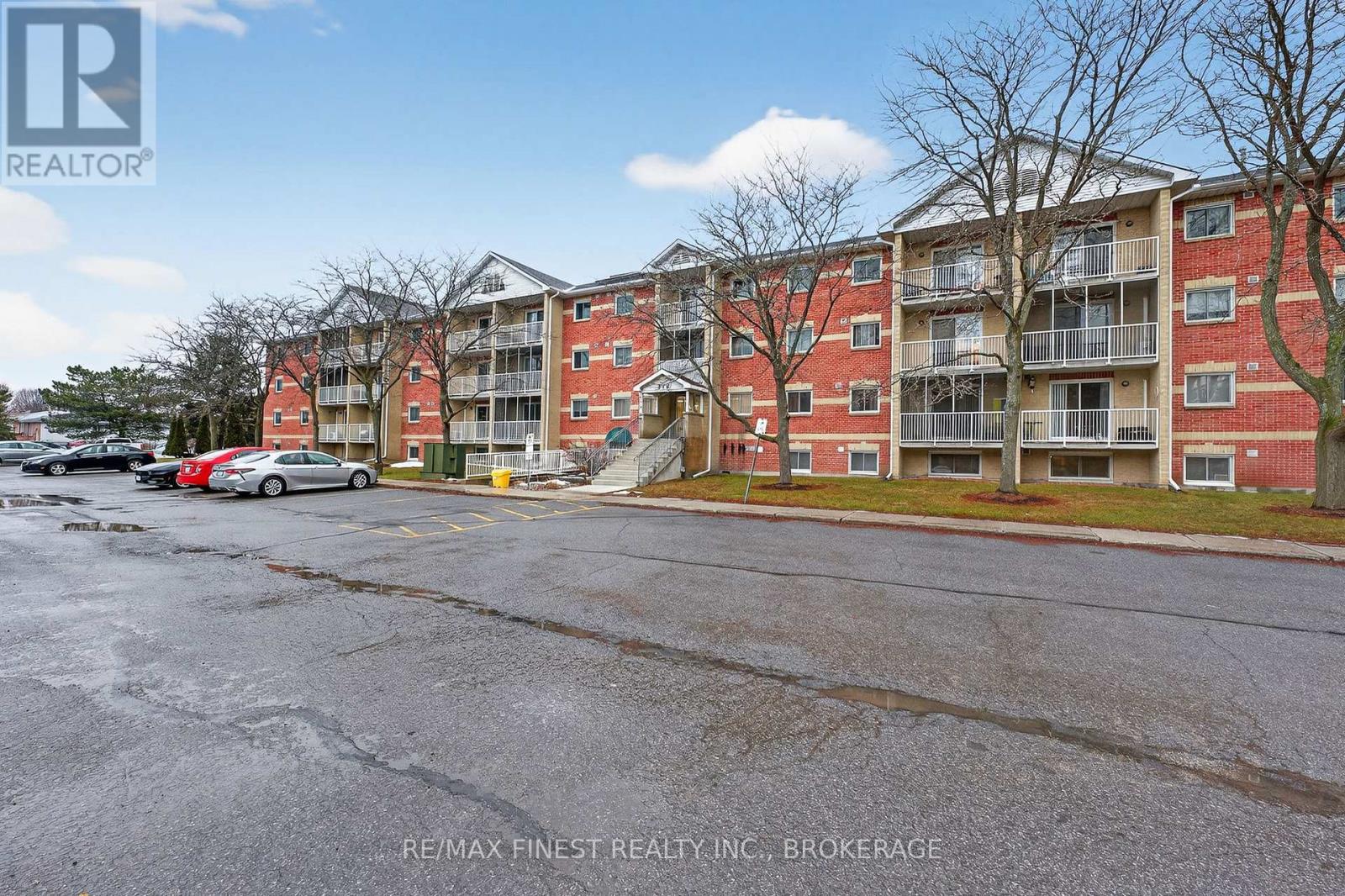 MLS® listing #29414196 for sale located at 311 - 316 KINGSDALE AVENUE