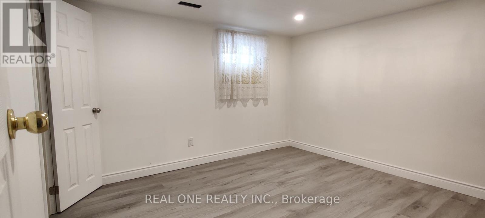 MLS® listing #29414247 for sale located at BASEMENT - 9 LISBURN CRESCENT