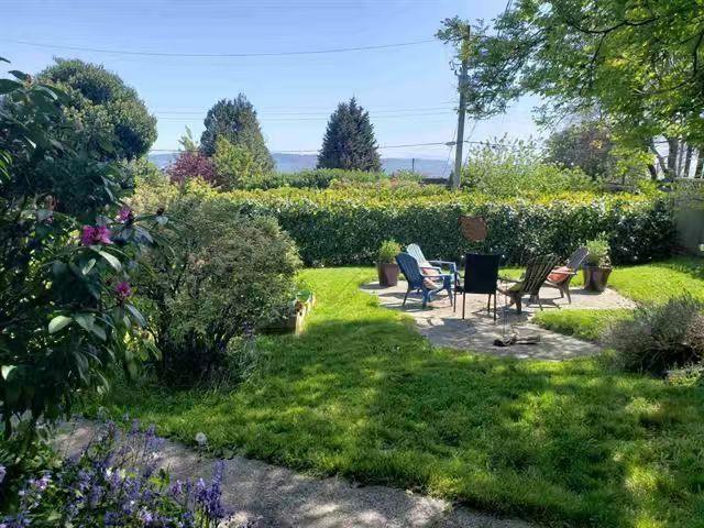 MLS® listing #29415466 for sale located at 14878 BUENA VISTA AVENUE