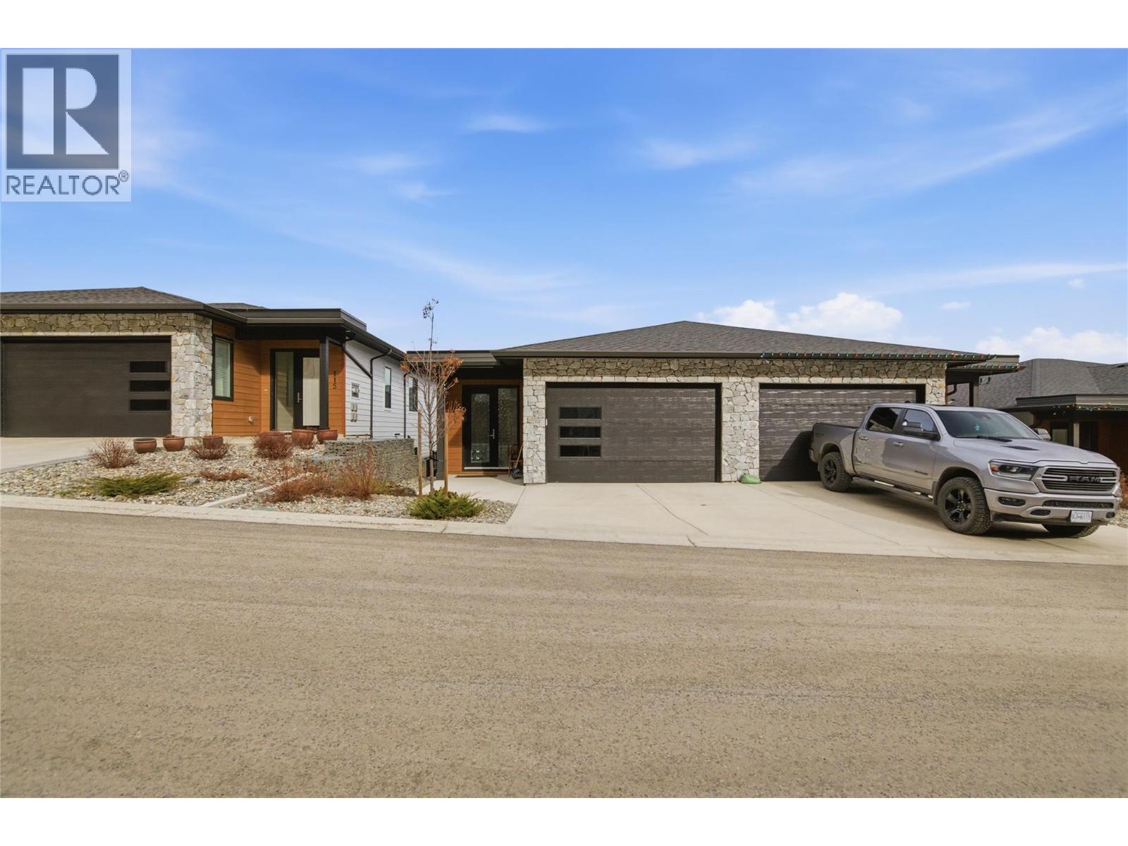 MLS® listing #29417281 for sale located at 1799 BABINE Avenue Unit# 114