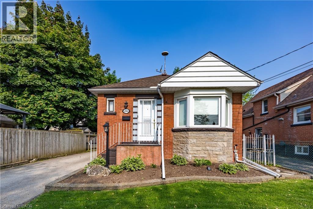 MLS® listing #29419083 for sale located at 290 EAST 14TH Street