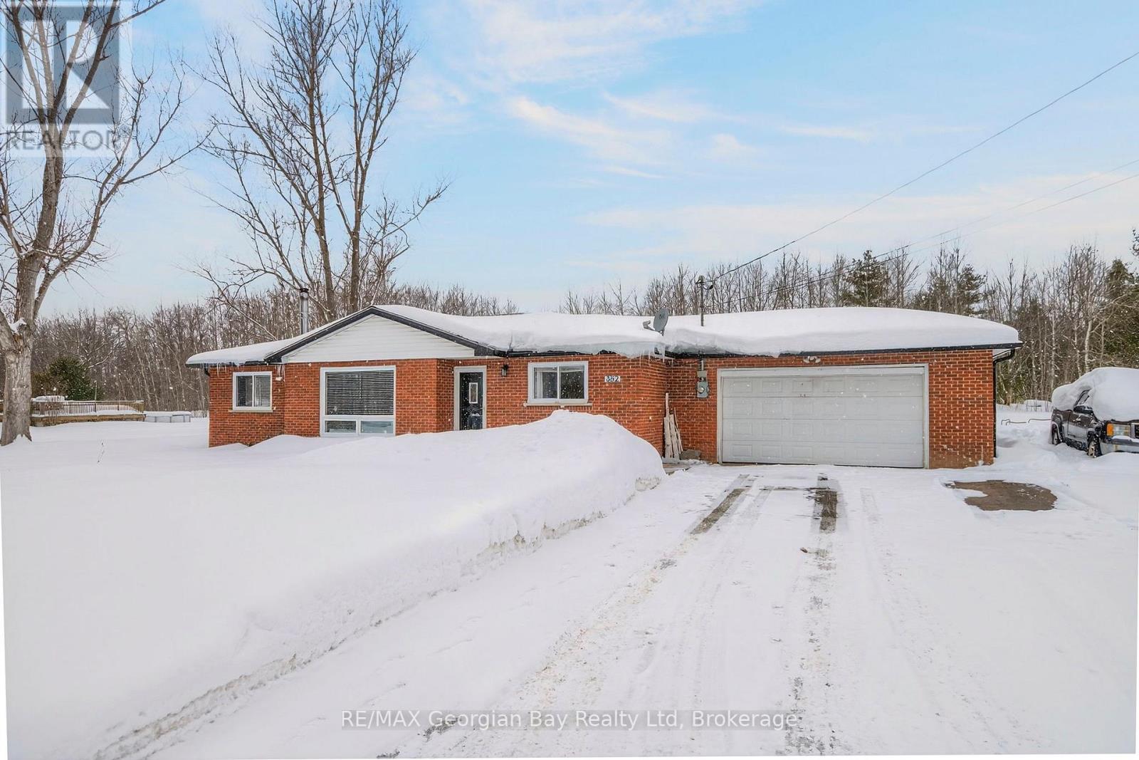 MLS® listing #29419192 for sale located at 382 ROPE BOULEVARD