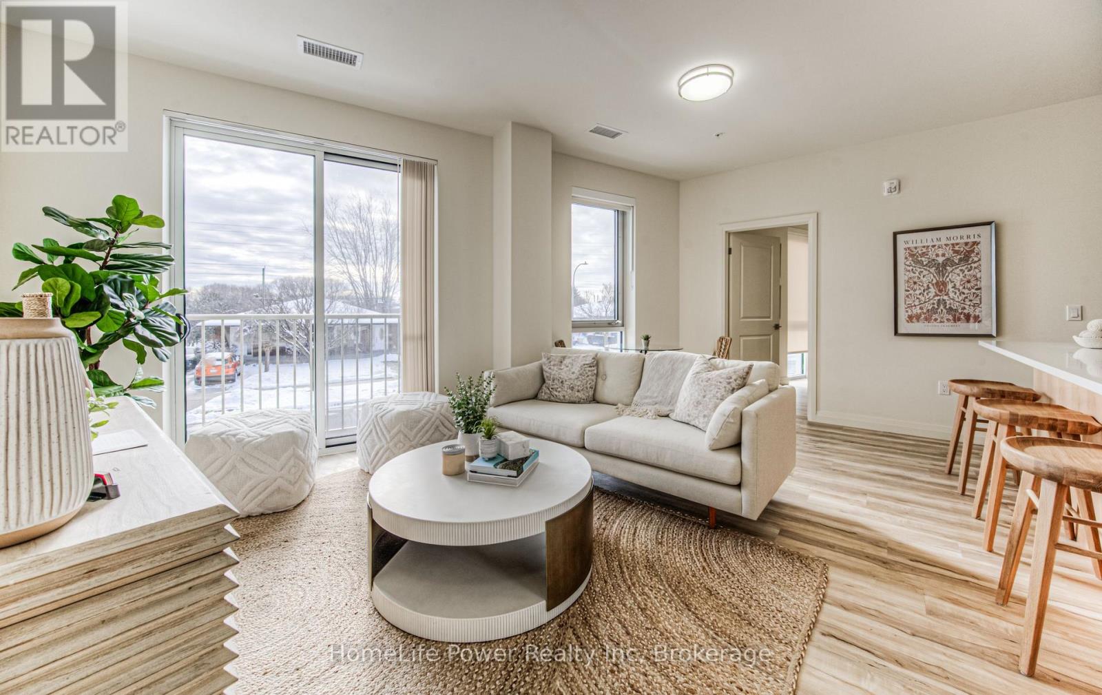 MLS® listing #29422333 for sale located at 405 - 301 WESTMOUNT ROAD