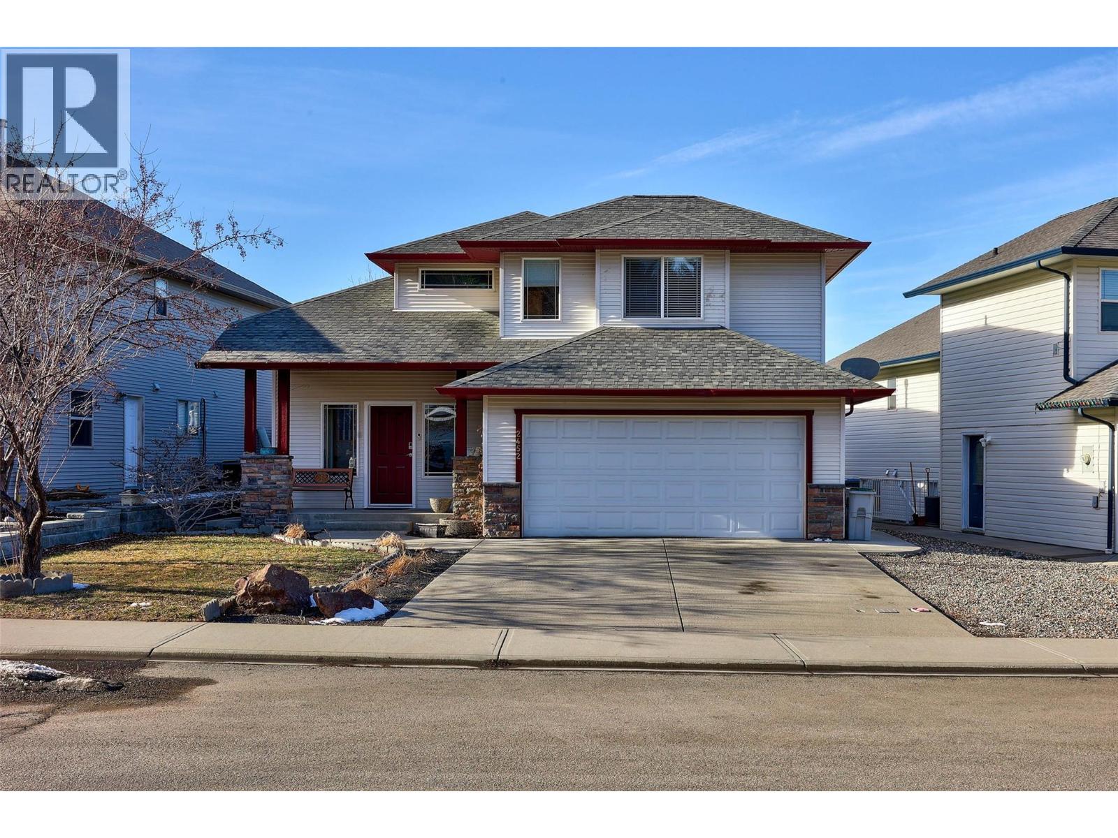 MLS® listing #29423567 for sale located at 2452 Abbeyglen Way