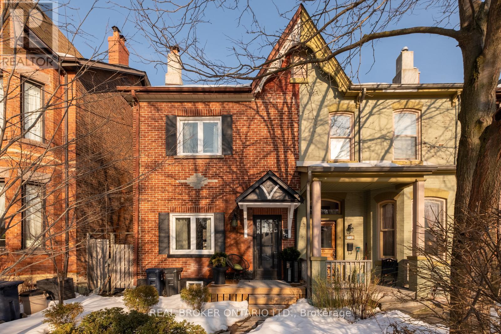 MLS® listing #29423760 for sale located at 157 LIPPINCOTT STREET