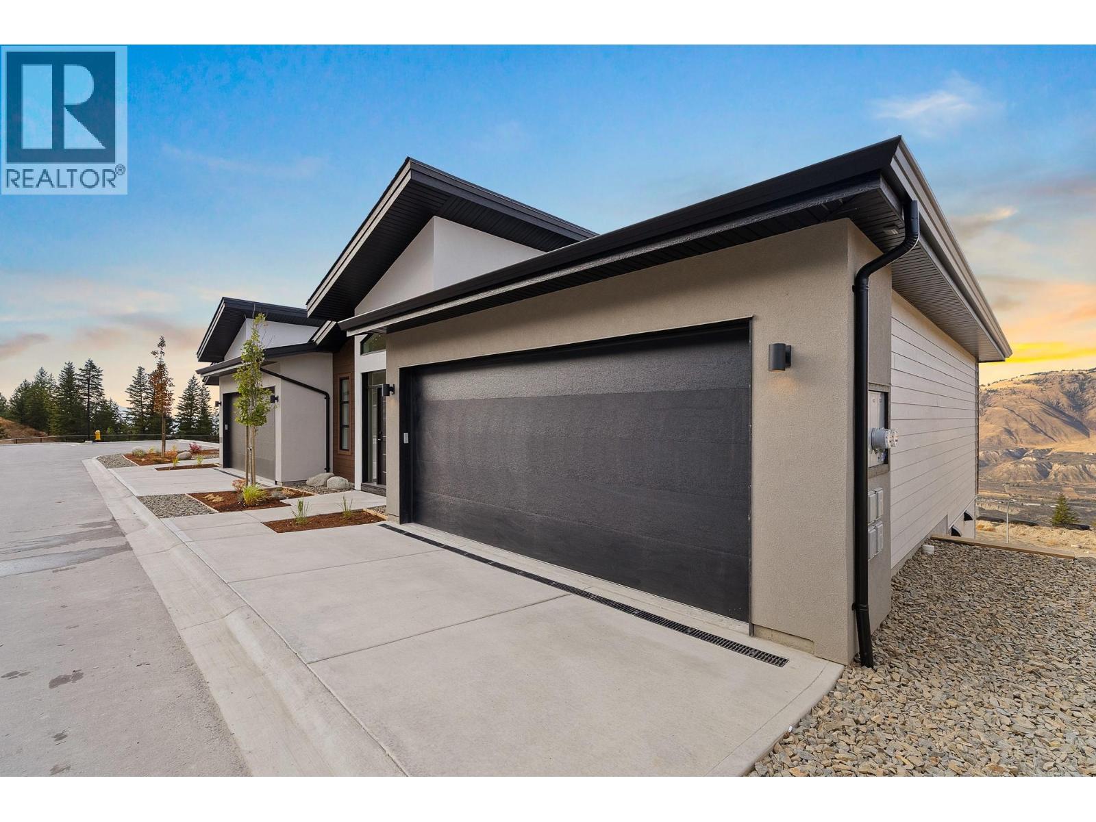 MLS® listing #29423913 for sale located at 2400 Coldwater Drive Unit# 137