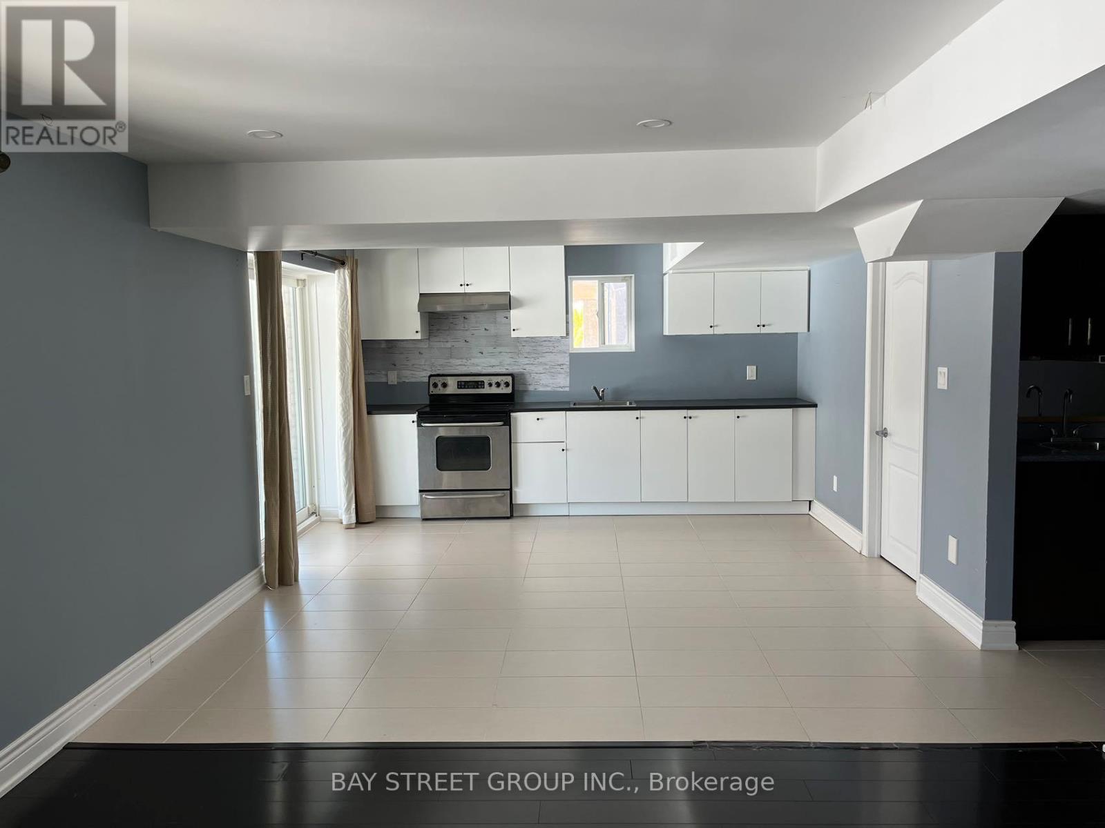 MLS® listing #29424671 for sale located at 8 DOVETAIL DRIVE