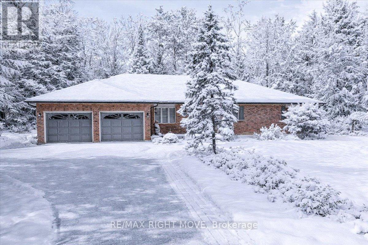 MLS® listing #29424847 for sale located at 1892 CARRIAGE COURT