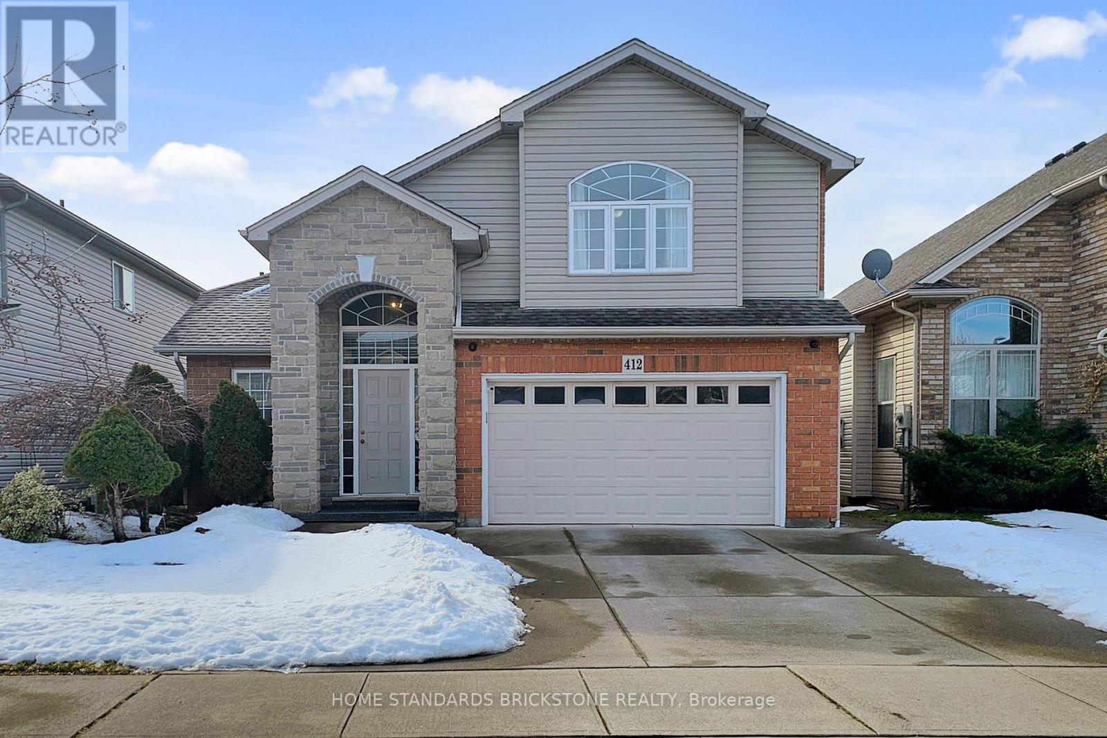 MLS® listing #29424924 for sale located at 412 AUTUMN CRESCENT