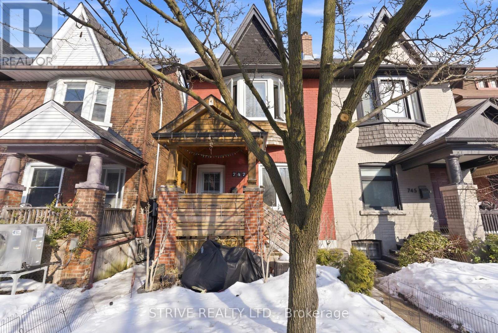 MLS® listing #29425260 for sale located at 747 GLADSTONE AVENUE