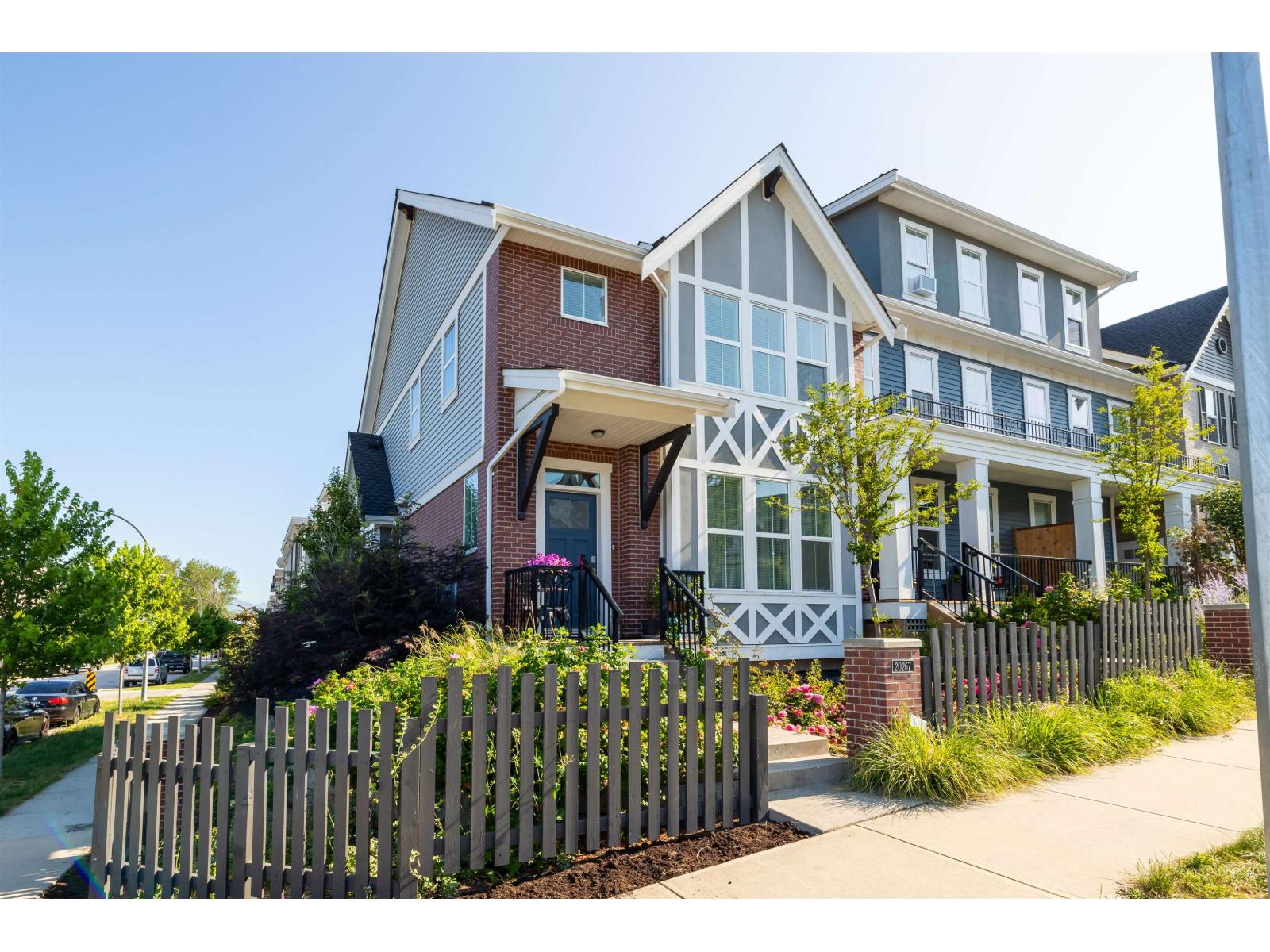 MLS® listing #29425972 for sale located at 20267 82B AVENUE