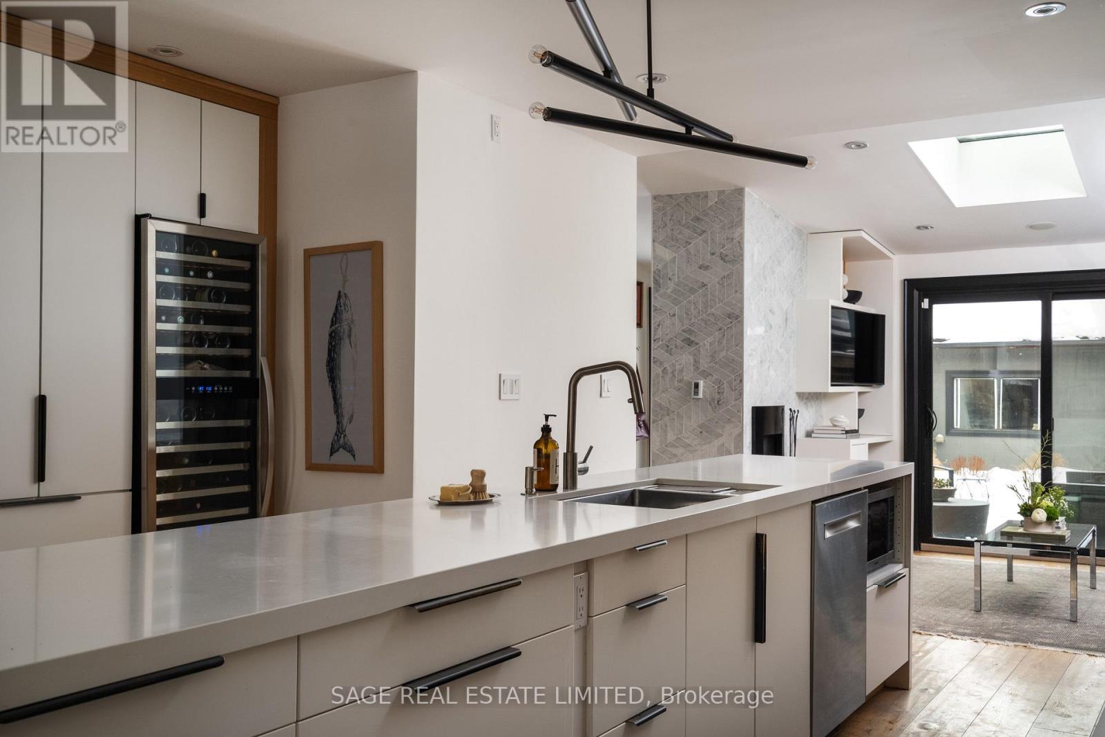 MLS® listing #29427292 for sale located at 128 ARGYLE STREET