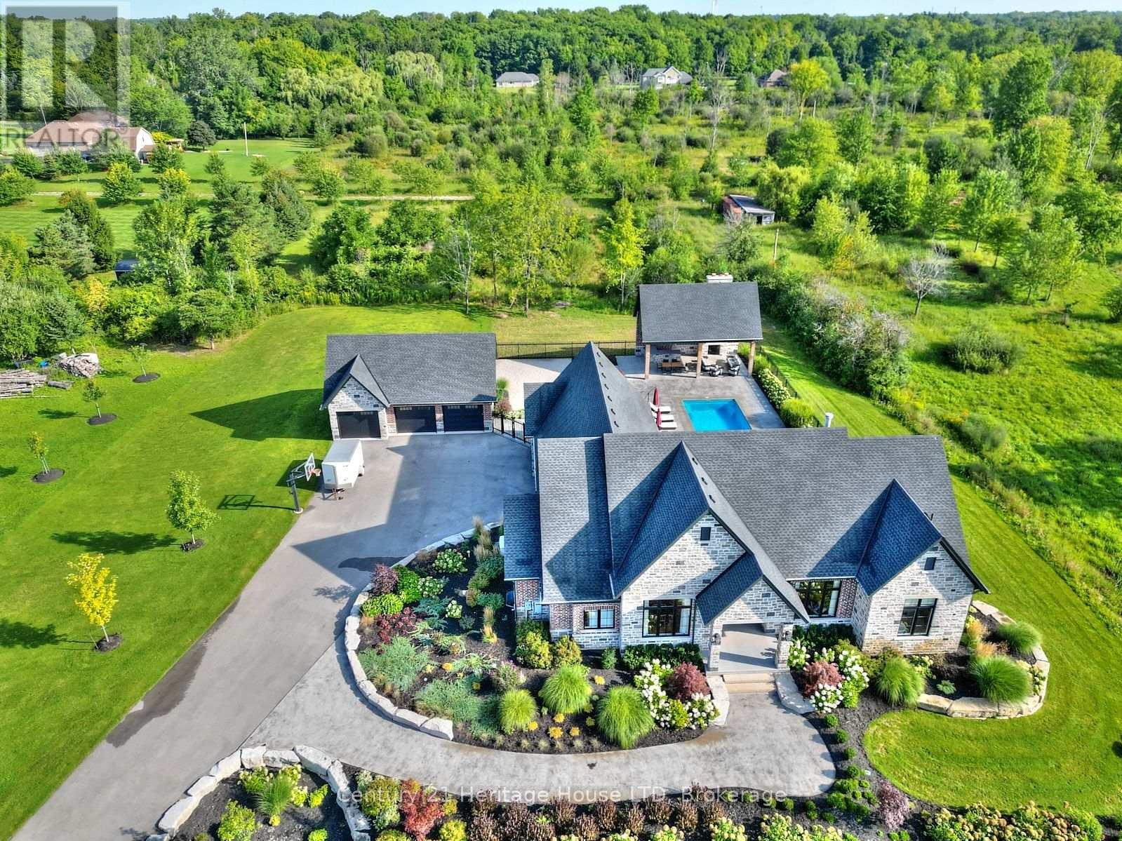 MLS® listing #29428724 for sale located at 1716 REBECCA STREET