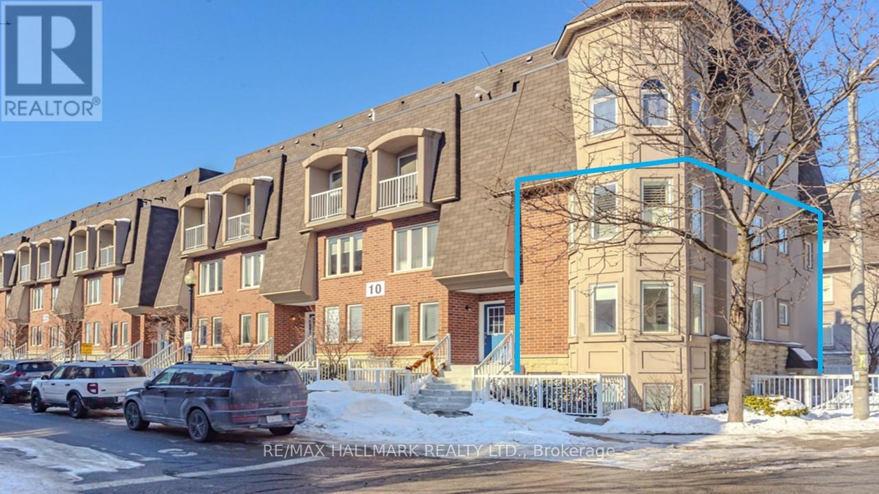 MLS® listing #29428825 for sale located at 101 - 10 TURNTABLE CRESCENT