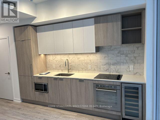 MLS® listing #29429056 for sale located at 739 - 2020 BATHURST STREET