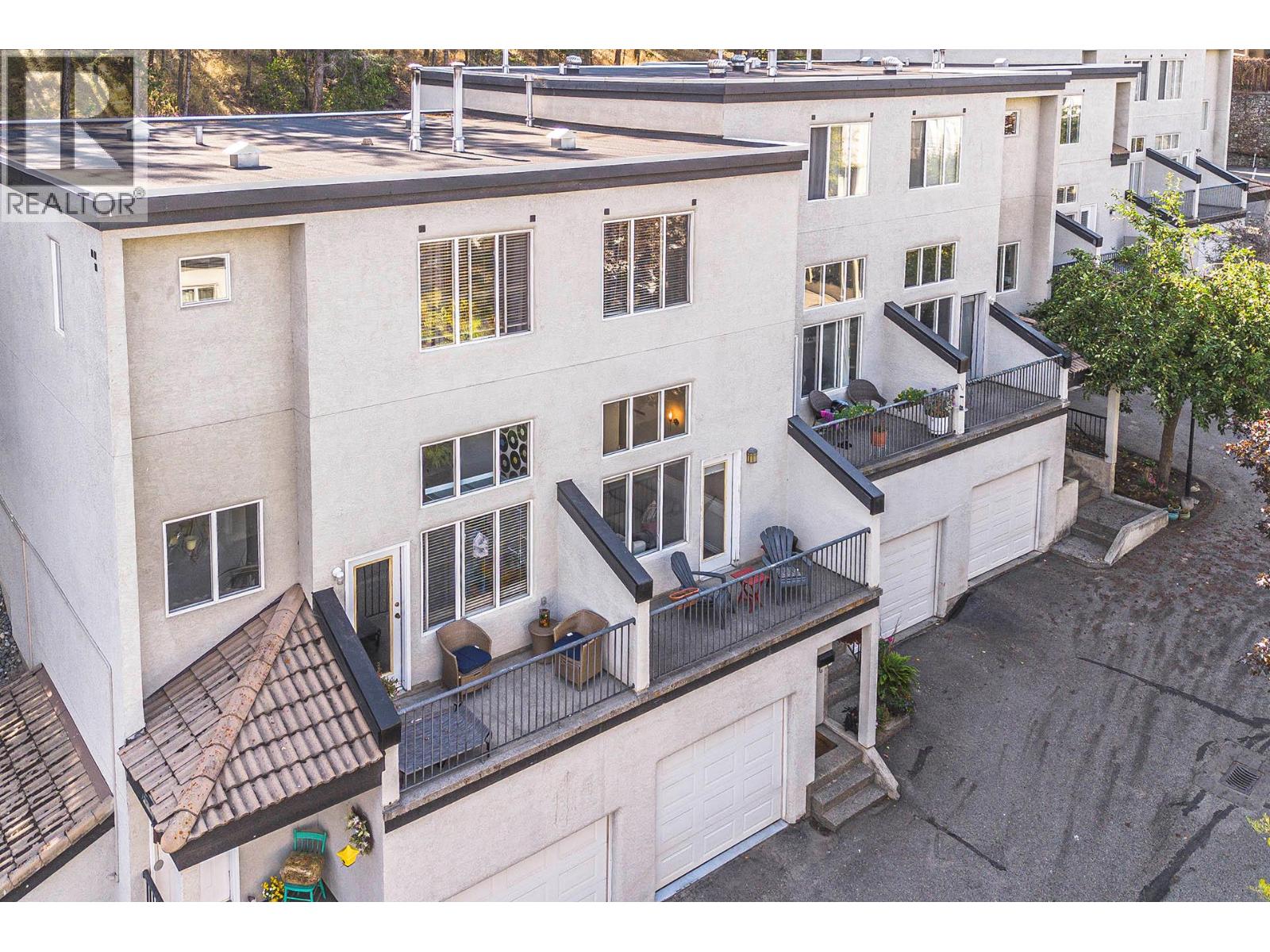 MLS® listing #29429206 for sale located at 411 ABERDEEN Drive Unit# 22