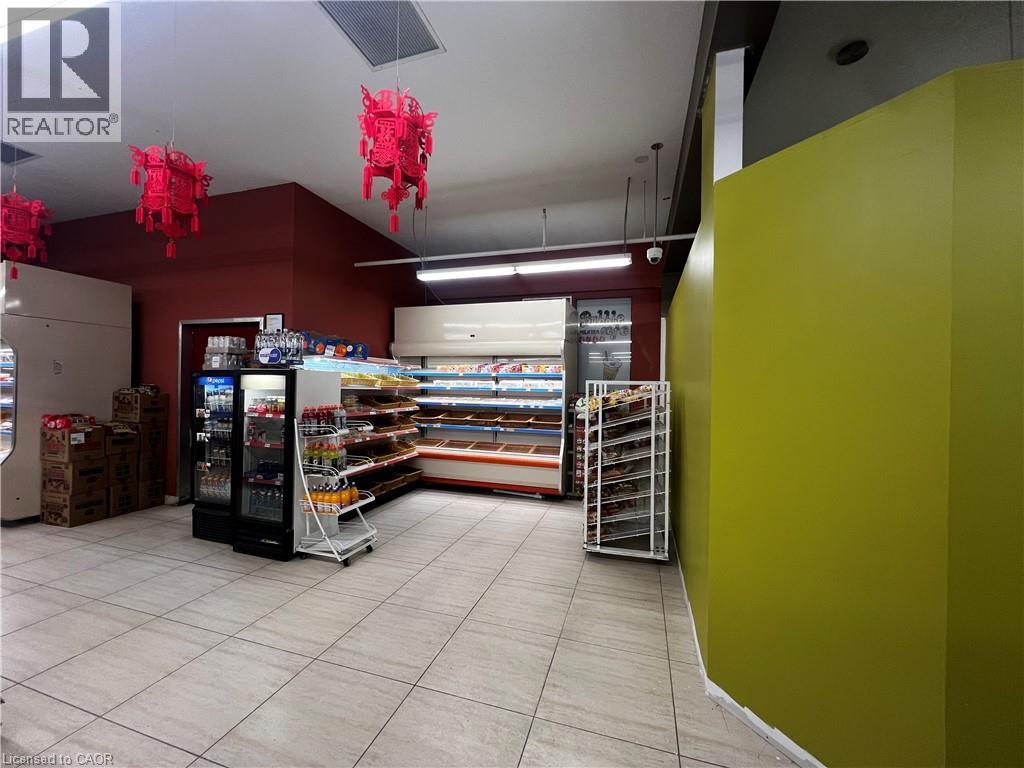 MLS® listing #29429652 for sale located at 140 UNIVERSITY Avenue W Unit# 2