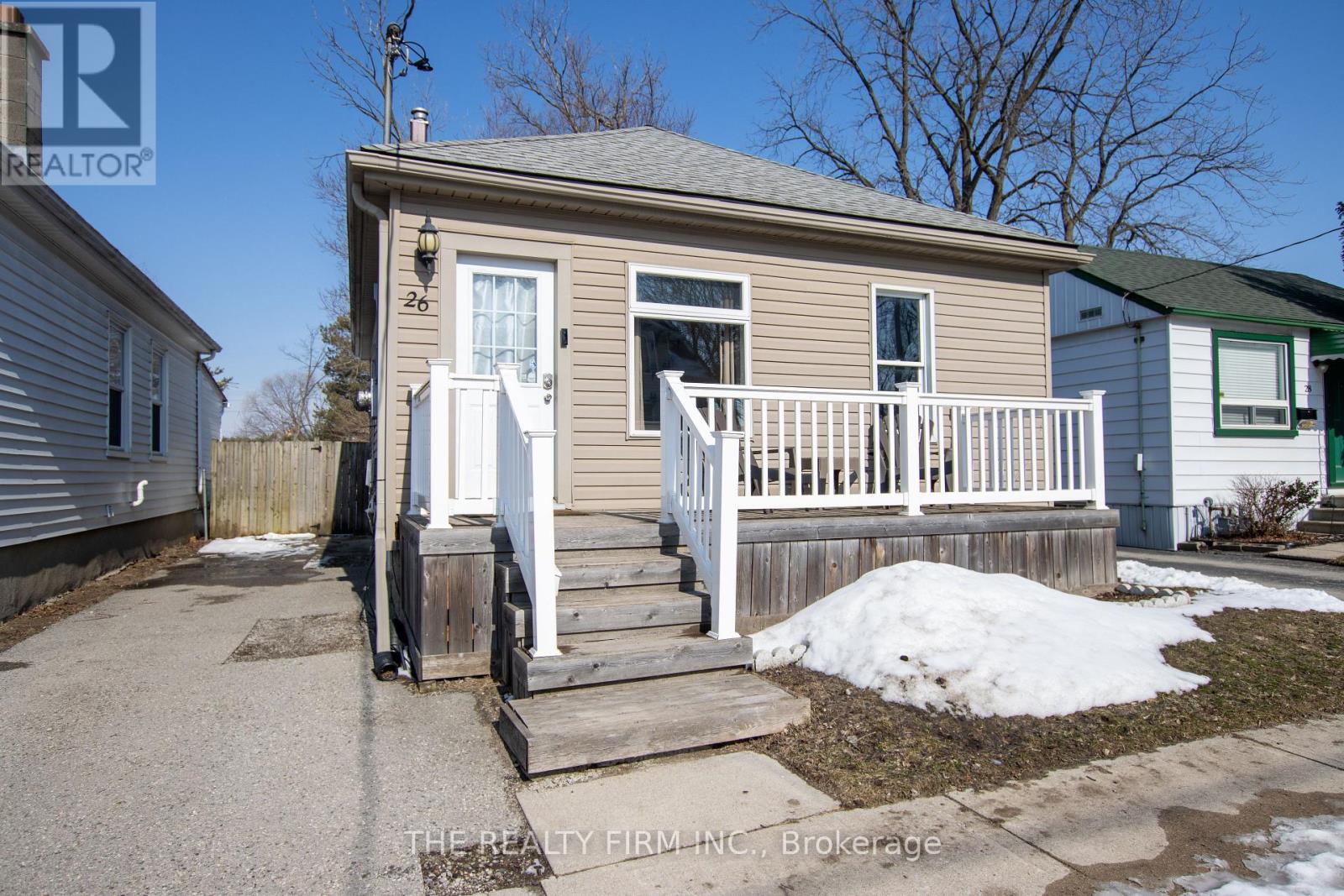 MLS® listing #29430252 for sale located at 26 GRAFTON STREET