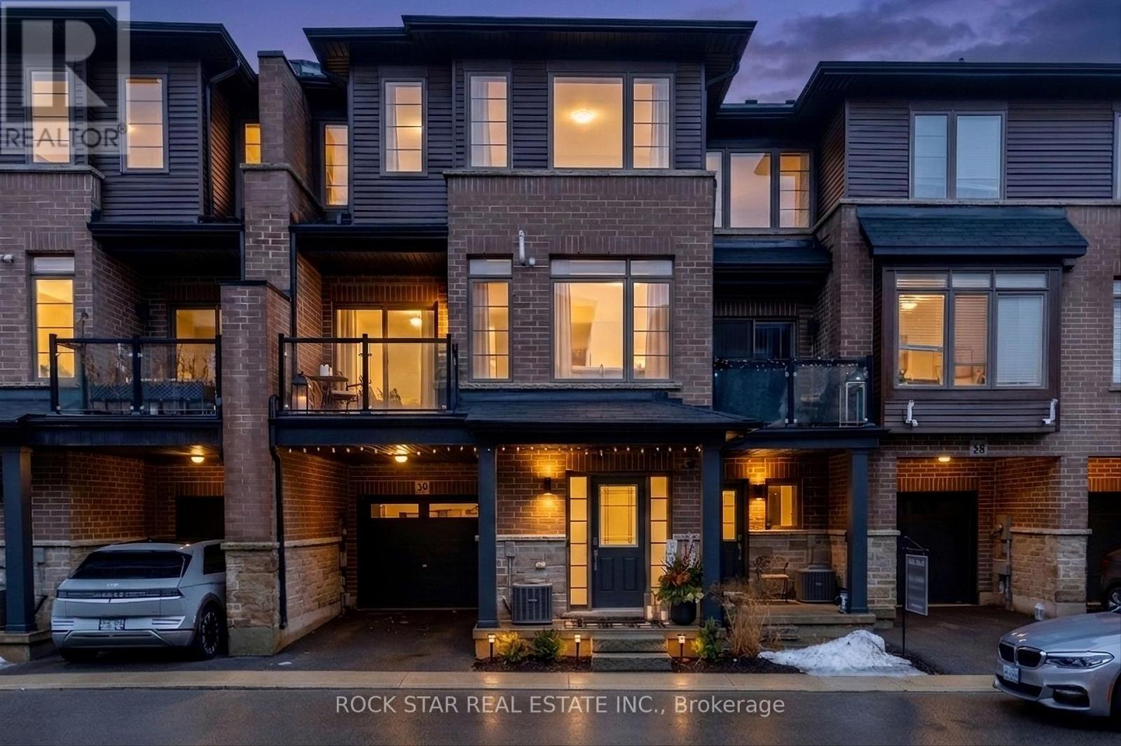 MLS® listing #29430345 for sale located at 39 - 575 WOODWARD AVENUE