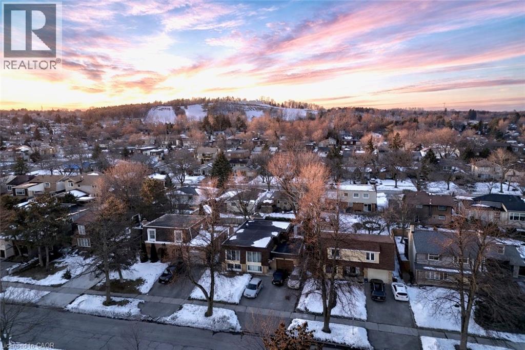 MLS® listing #29430397 for sale located at 72 MANOR Drive