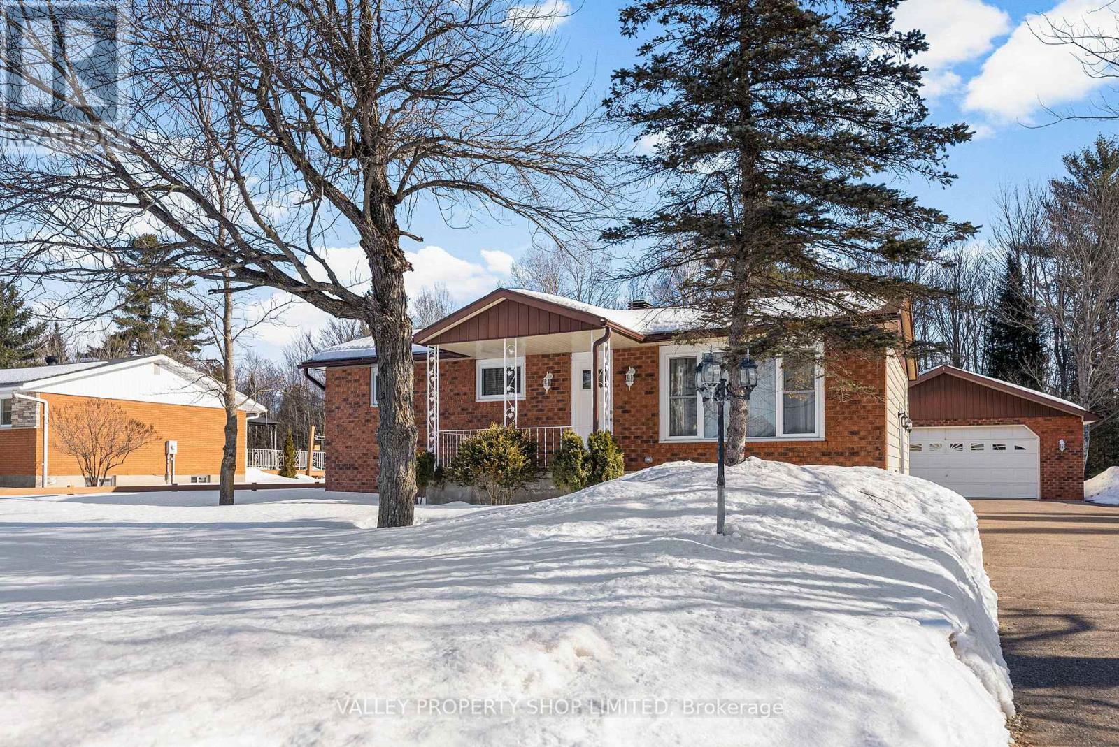 MLS® listing #29431121 for sale located at 1224 B LINE ROAD