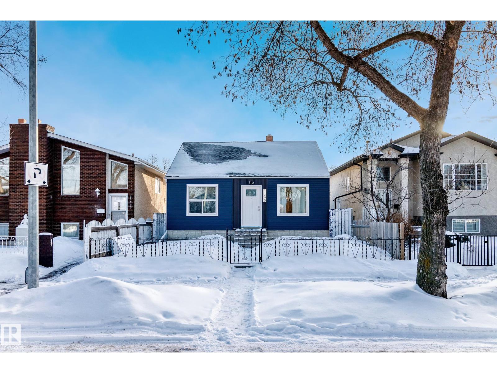 MLS® listing #29436325 for sale located at 11429 89 ST NW