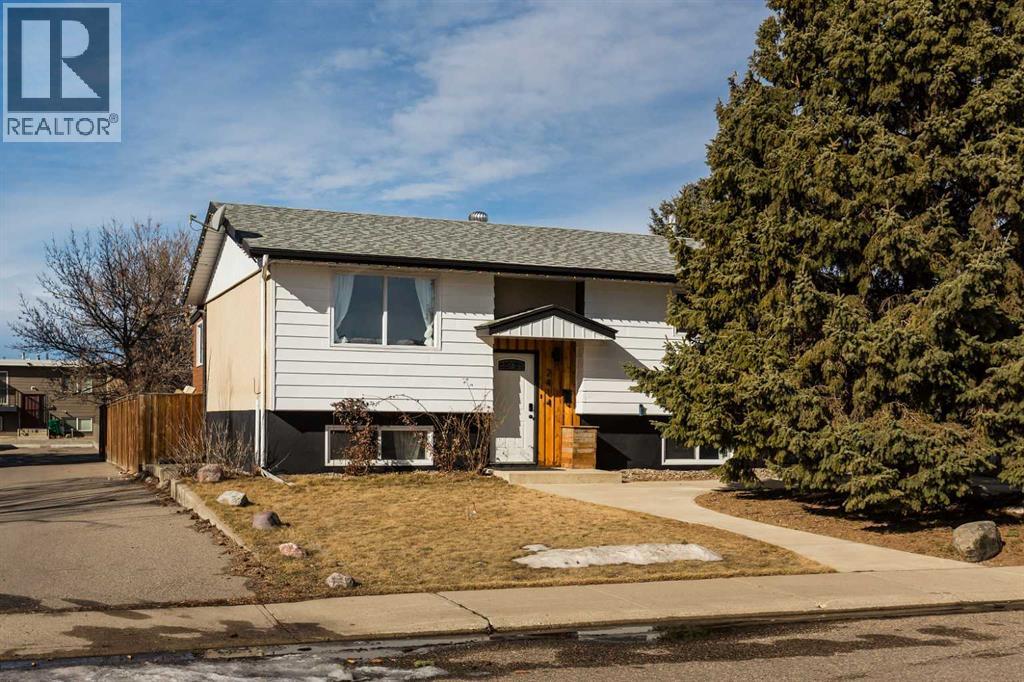 MLS® listing #29436436 for sale located at 2414 14 Street N