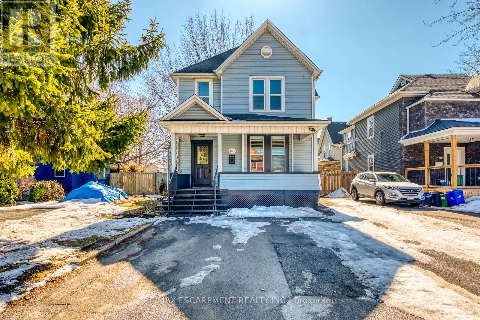 MLS® listing #29437255 for sale located at 4456 ELLIS STREET
