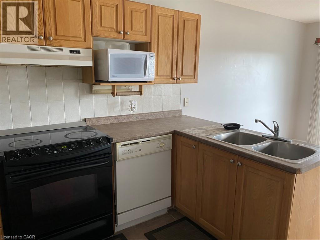 MLS® listing #29440213 for sale located at 668A BUTTERNUT Avenue Unit# Main