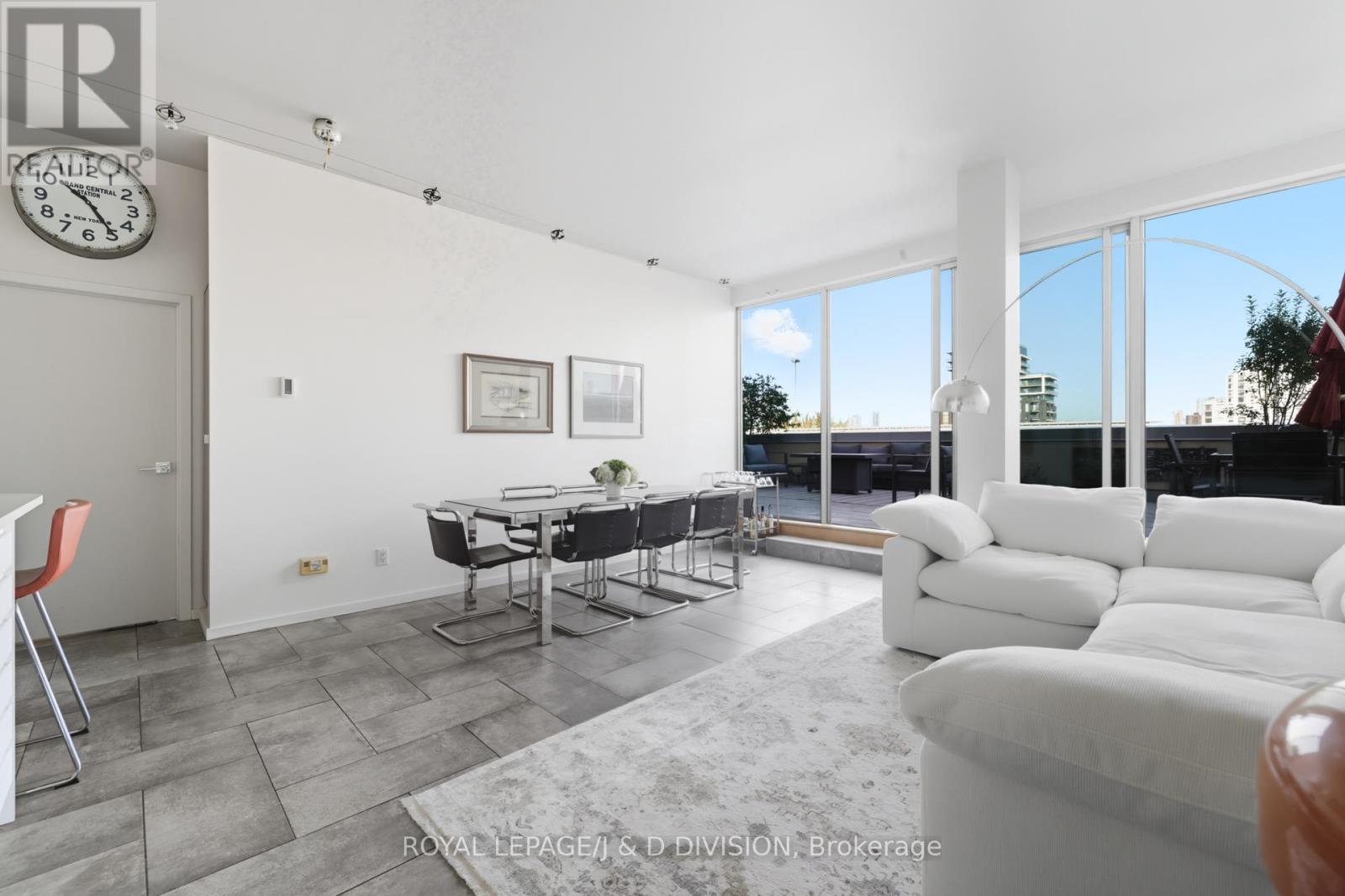 MLS® listing #29451659 for sale located at 610 - 160 BALDWIN STREET