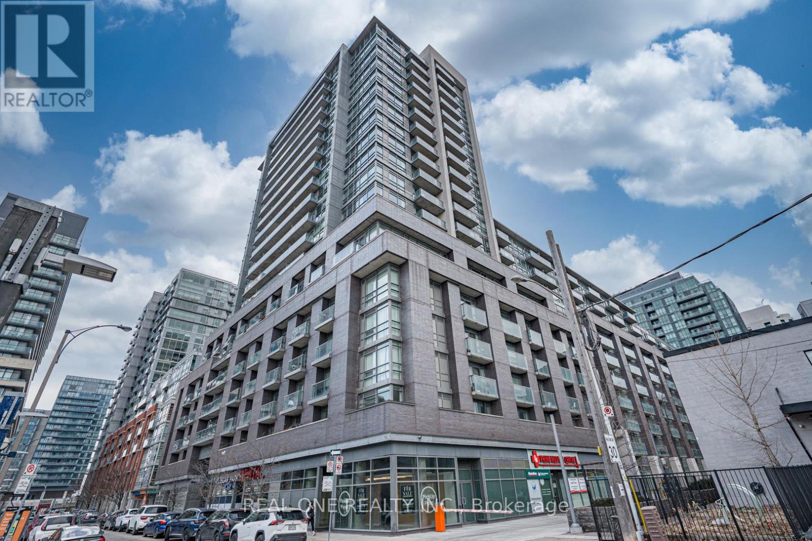 MLS® listing #29453935 for sale located at 846 - 68 ABELL STREET