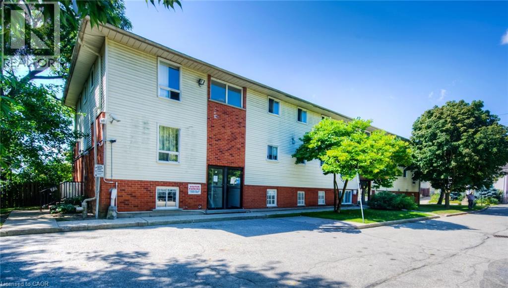 MLS® listing #29457756 for sale located at 119 CEDAR Street S Unit# 15