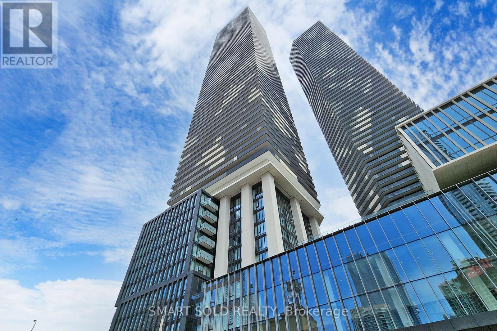 MLS® listing #29460719 for sale located at 7202 - 55 COOPER STREET