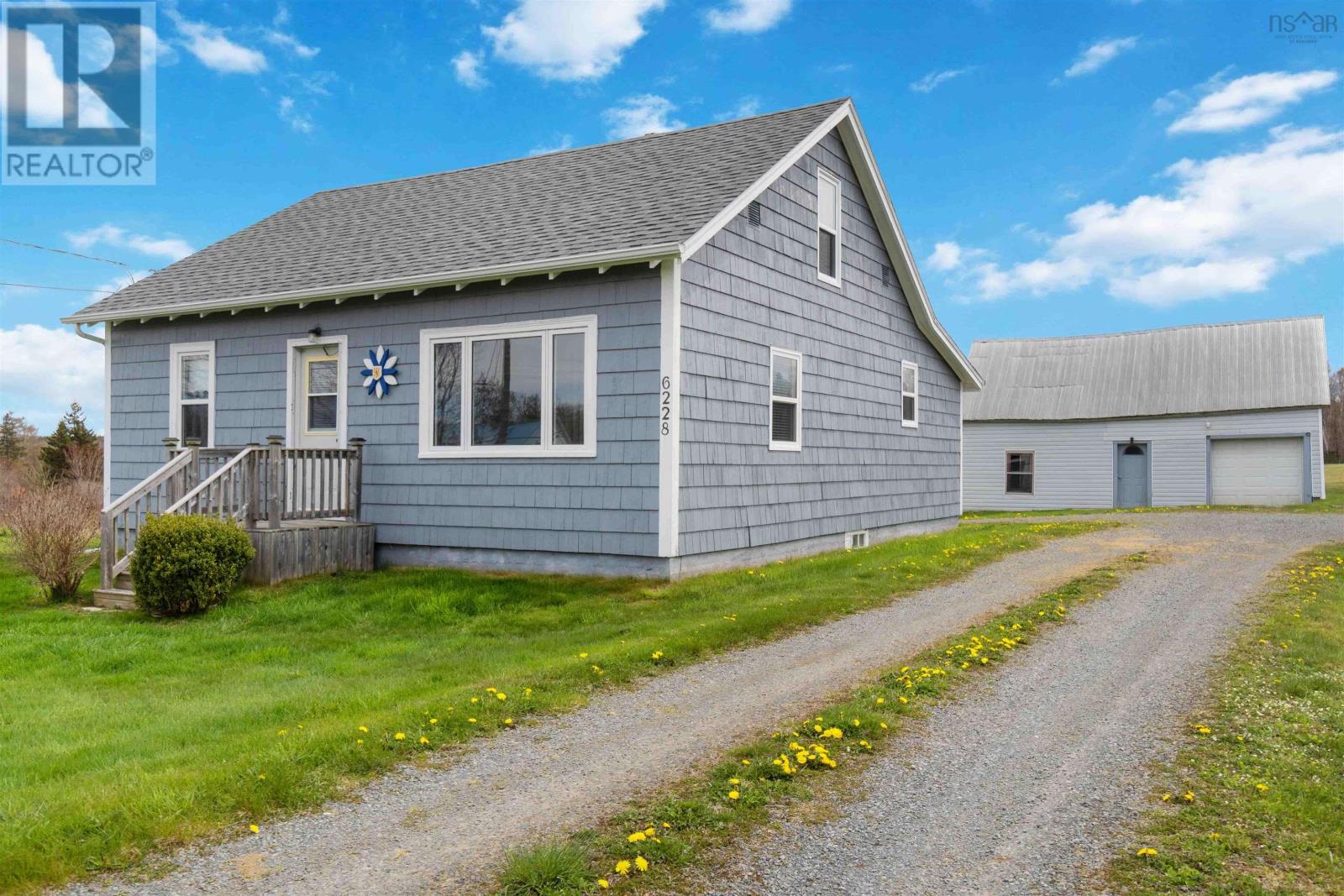 MLS® listing #29461084 for sale located at 6228 Highway 101