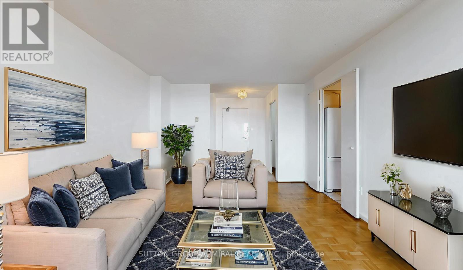 MLS® listing #29461539 for sale located at 901 - 80 INVERLOCHY BOULEVARD